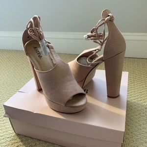 NIB Blush Lace Up Heels